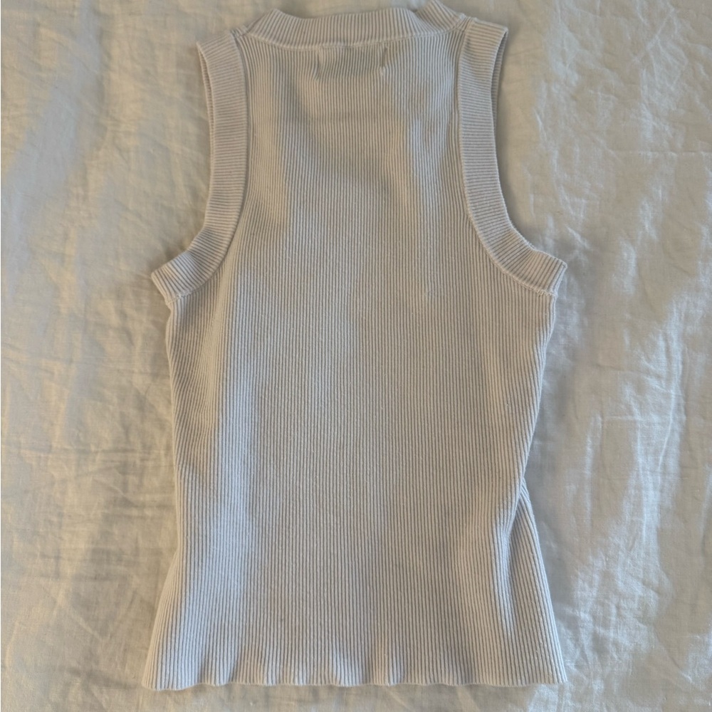 DISSH White Ribbed Tank Top - Picture 3 of 3